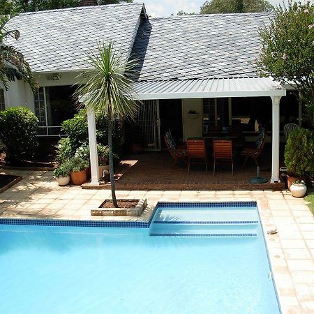 Liongate Bed And Breakfast 伊登维尔 外观 照片