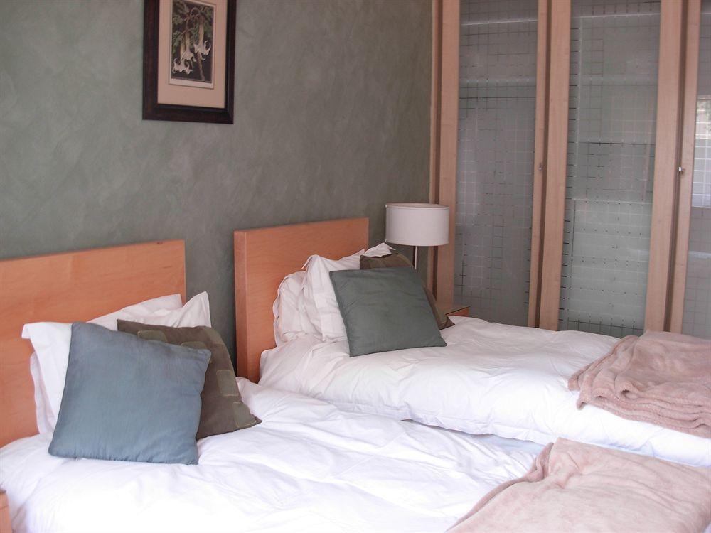 Liongate Bed And Breakfast 伊登维尔 外观 照片