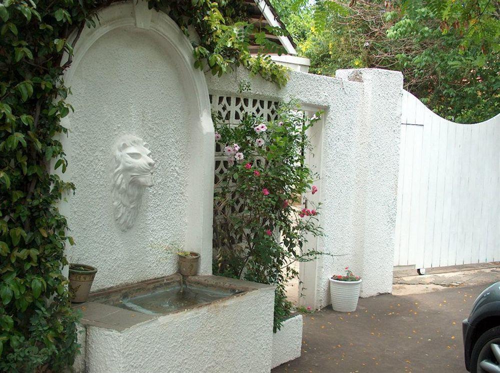Liongate Bed And Breakfast 伊登维尔 外观 照片